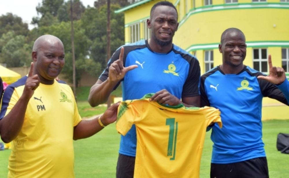 بولت يخوض مباراة كرة قدم خيرية في أولد ترافورد