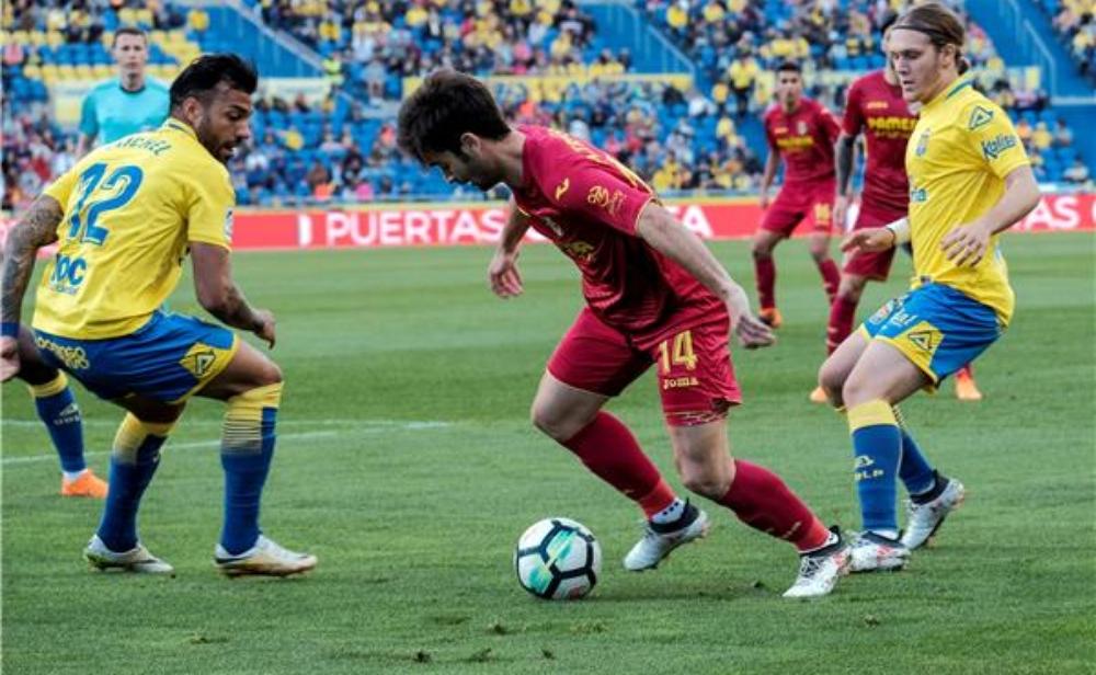 فياريال يصحو ويتغلب على لاس بالماس