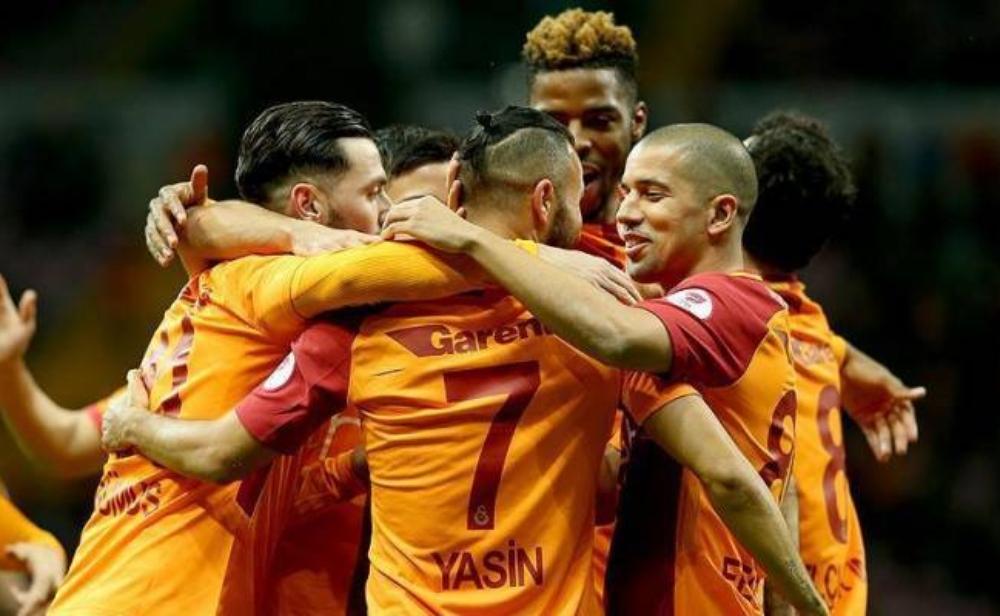 غلطة سراي ينتزع الصدارة بالتغلب على ألانيا سبور