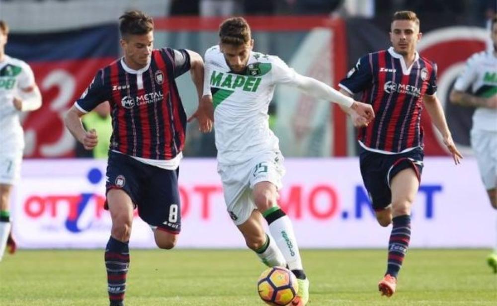 كروتوني يسحق ساسولو برباعية في الدوري الإيطالي