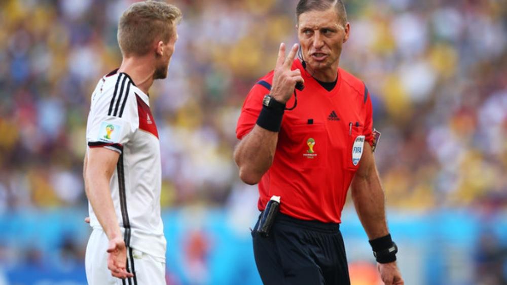 حكم أرجنتيني يُدير مباراة الافتتاح من المونديال