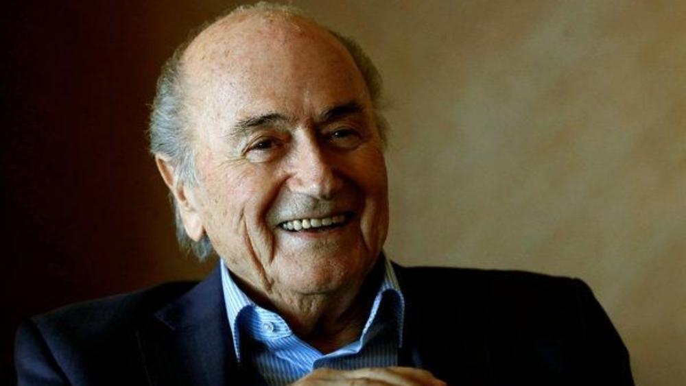 بلاتر لن يحضر المباراة الافتتاحية لكأس العالم 2018