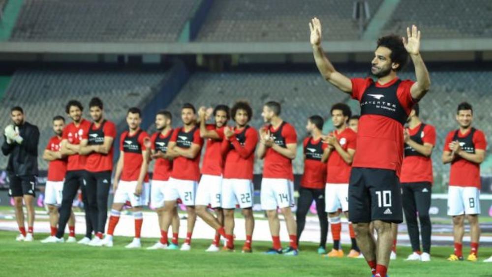 كوبر يزف خبراً ساراً للمصريين بشأن صلاح