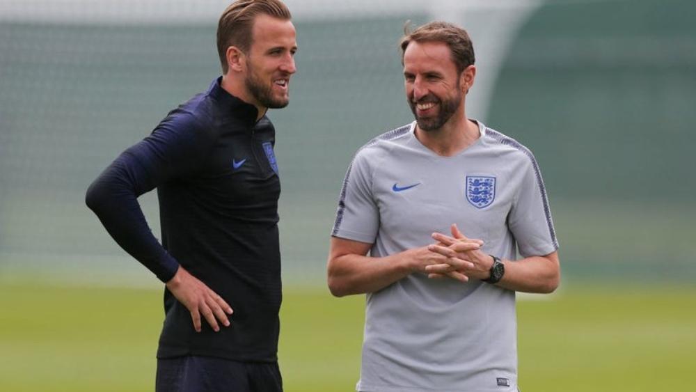 مدرب إنجلترا يبلغ لاعبيه بتشكيل مباراة تونس