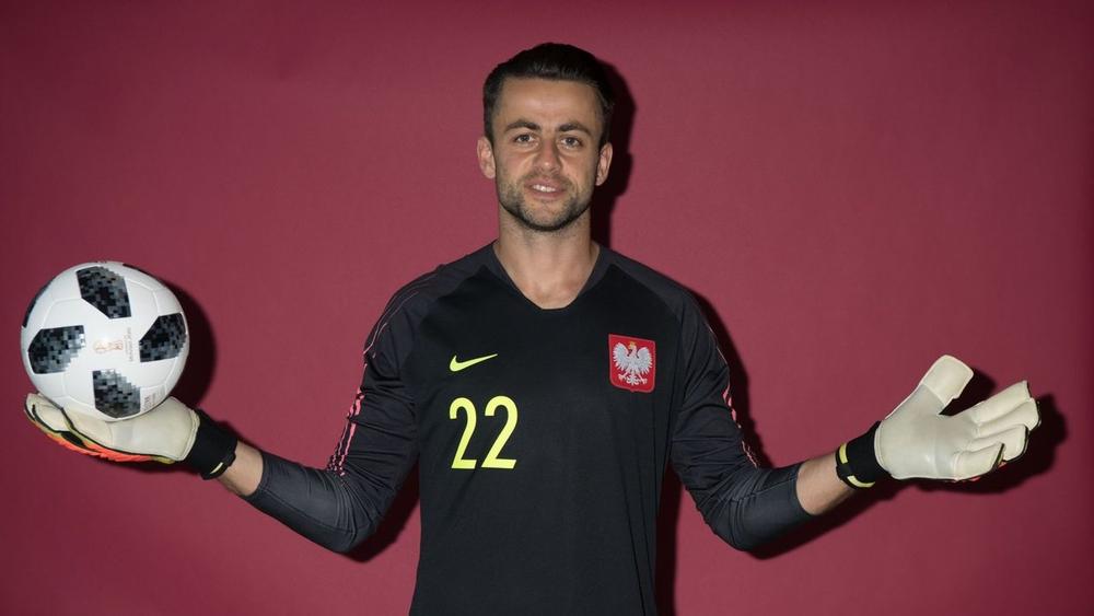 رسميا: وست هام يتعاقد مع الحارس فابيانسكي