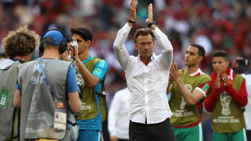 رونار يُقرُّ: "لا أعيش حياةً طبيعيةً في المغرب"