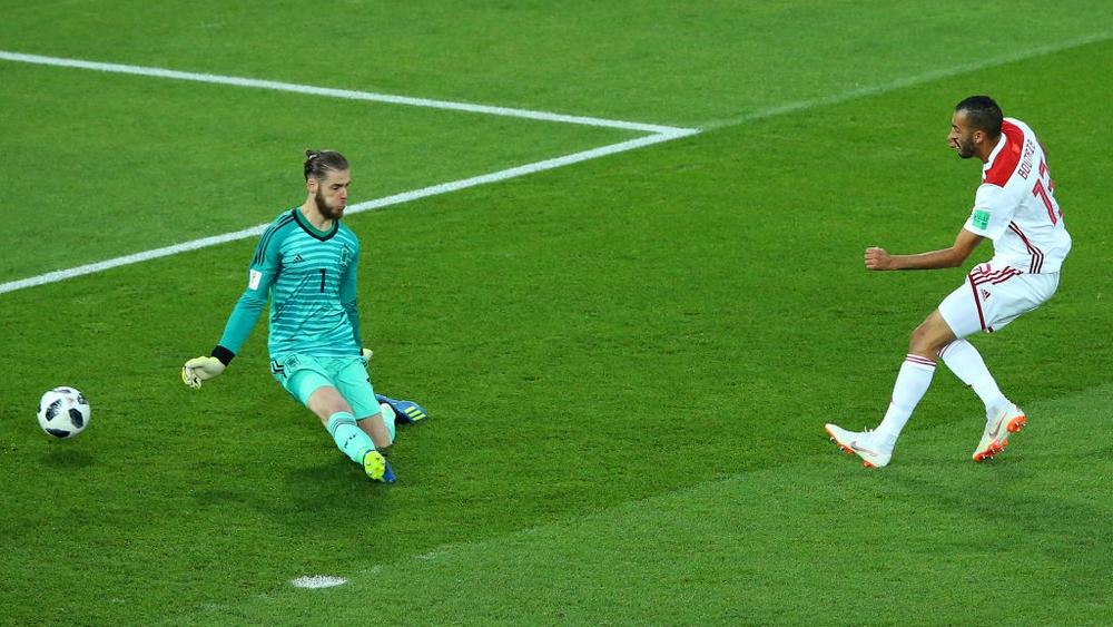 أسينسيو يدافع عن دي خيا أمام "هدفي المغرب"