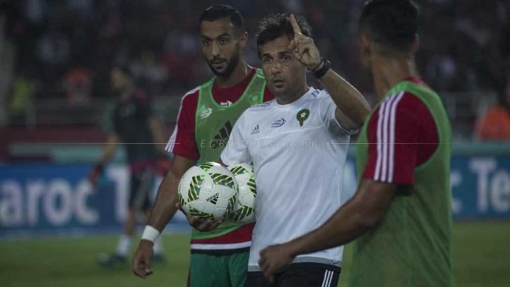 مُساعد رونار يسخر من تقنية الفيديو في "المونديال"