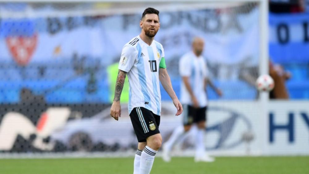 ميسي يستعد لإعلان اعتزاله اللعب دولياً