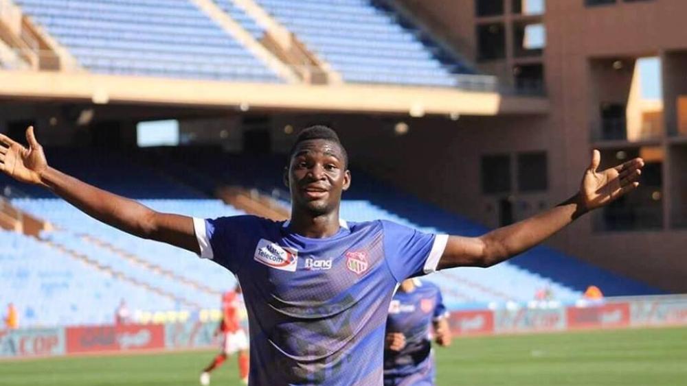 مهاجم شباب أطلس خنيفرة ينتقل للنادي الإفريقي