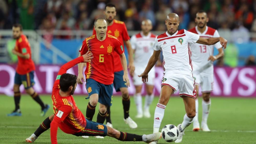 كريم الأحمدي قاب قوسيْن أو أدْنَى من "الليغ1"