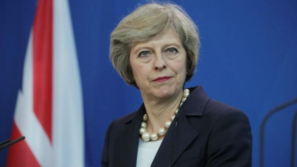 ركلات الحظ تحطم أعصاب رئيسة وزراء بريطانيا