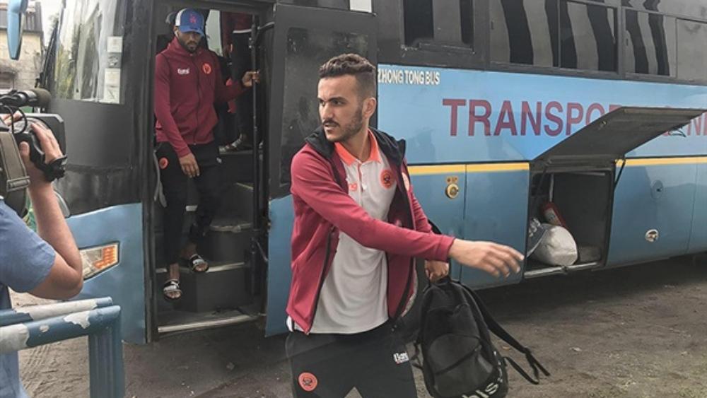 لاَعِبُون للمُنتخَب المَغرِبِي و مُحتَرفُون آخَرُون حزِينُون لوَفَاة "آخْمِيسْ"