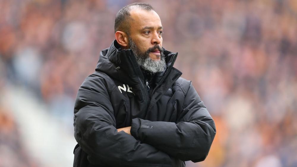 وولفرهامبتون يمدد عقد مدربه البرتغالي سانتو