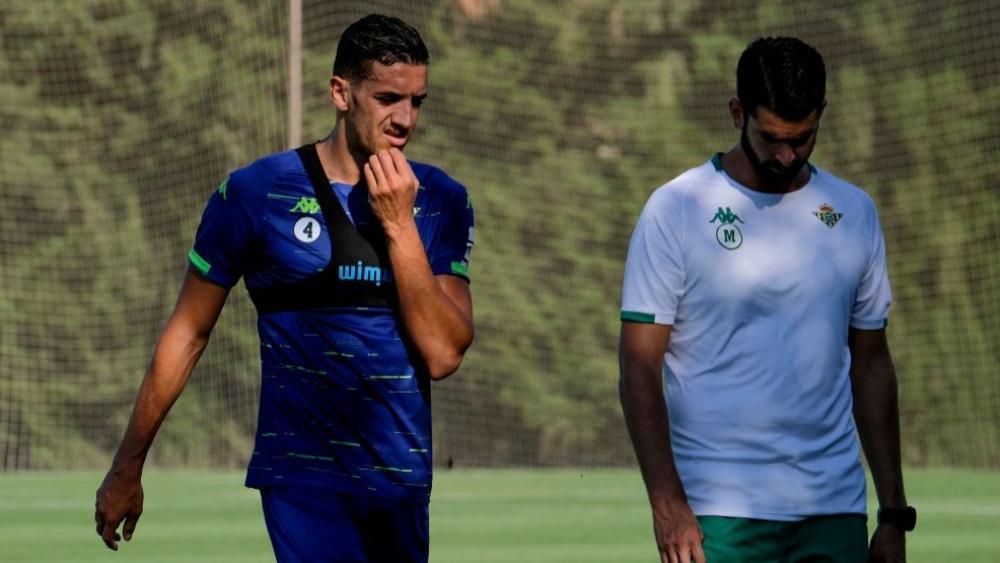 فضال يسافر إلى برشلونة للحصول على التصريح