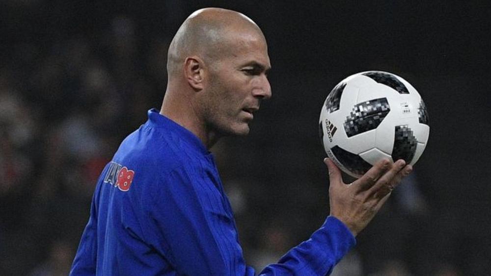 زيدان ضحى بمبلغ كبير للرحيل عن ريال مدريد