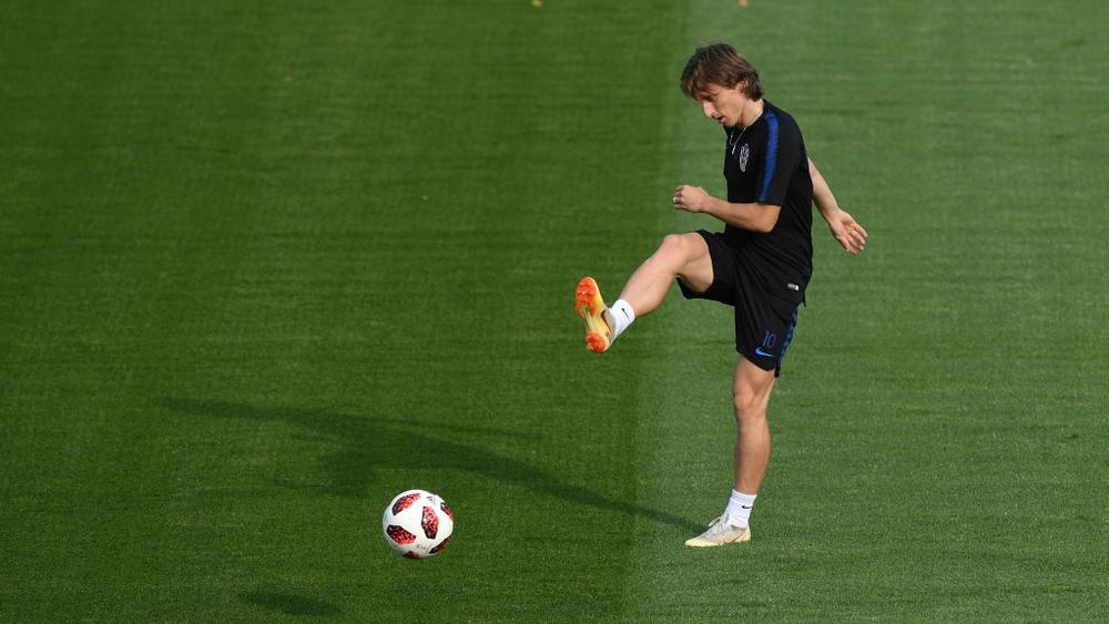 مودريتش.. كان راعي الغنم وسط الذئاب!