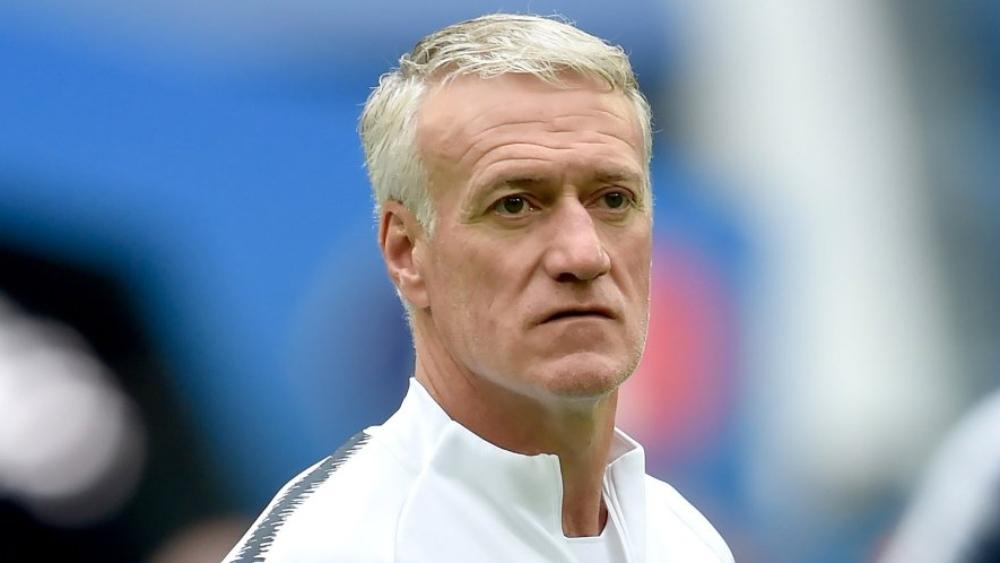 ديشان "المحظوظ" على مشارف دخول التاريخ