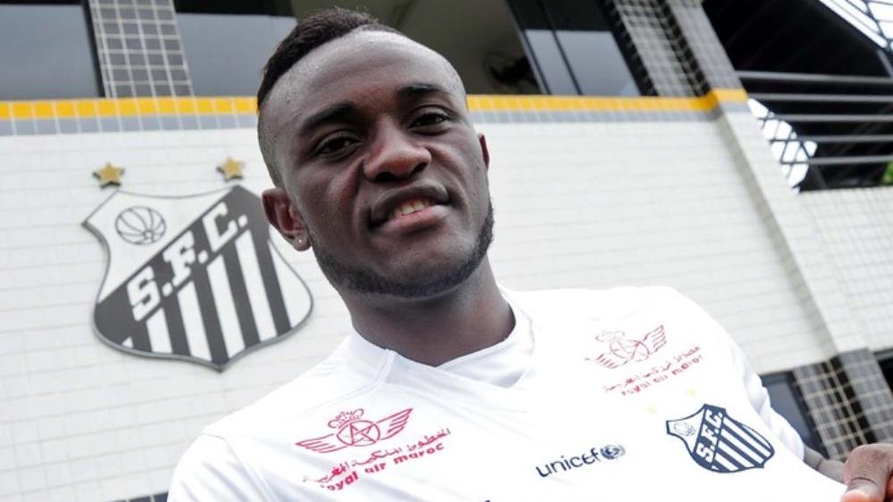 انفراد/ إدارة الوداد تُفاوض مُهاجما سابقا لسانتوس وكروزيرو البرازيليْين