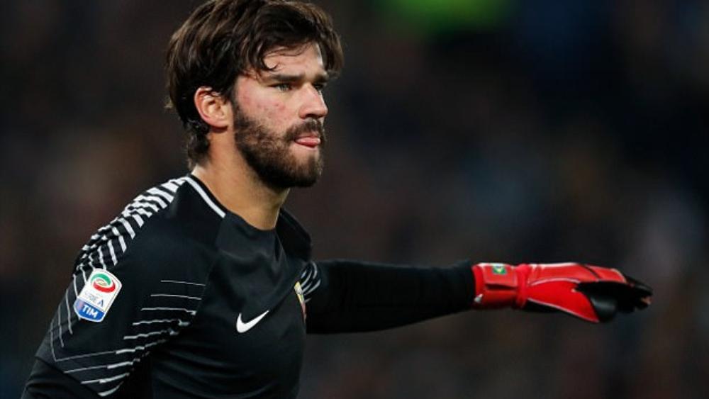 تقارير: ليفربول يتوصل لـاتفاق لضم حارس روما