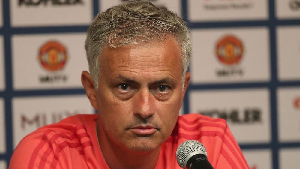 مورينيو لا يخفي قلقه: "فترة الإعداد سيئة جدا"