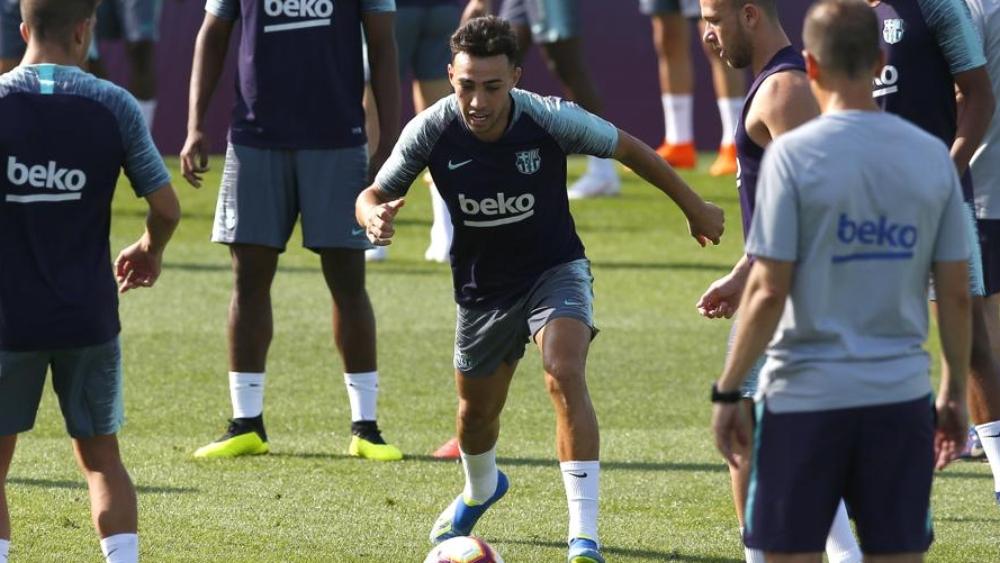 برشلونة يعتزم تجديد عقد منير الحدادي