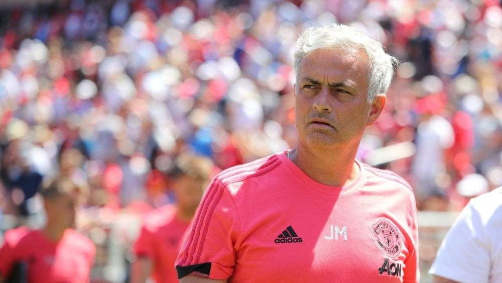 مورينيو يقول إن يونايتد "سيبدأ الموسم في وضع سيء"