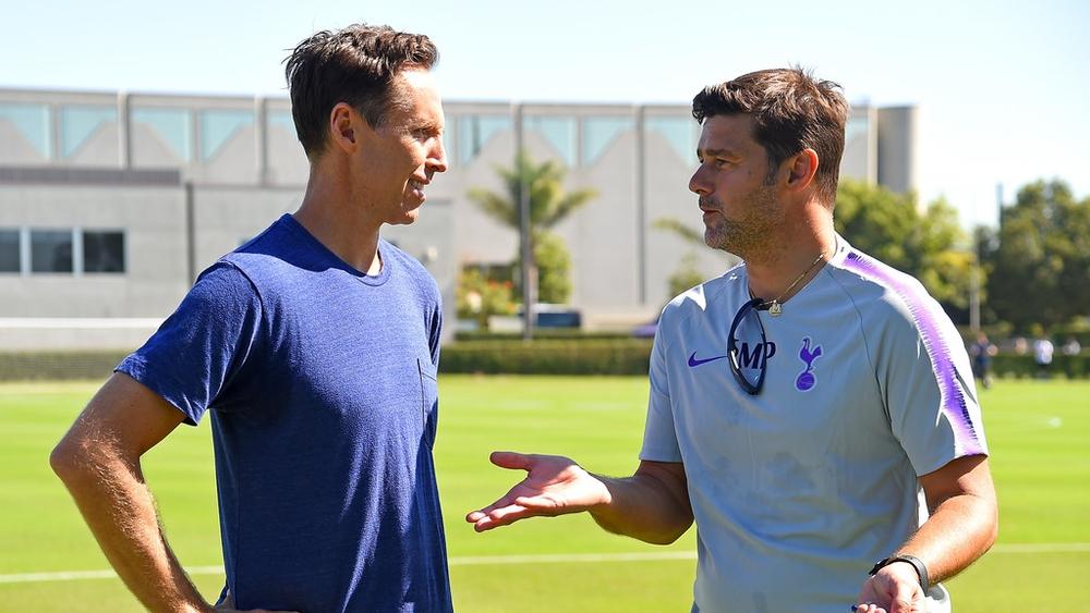 مدرب توتنهام: سيسوكو؟ إصابته ليست خطيرة لكننا سننتظر