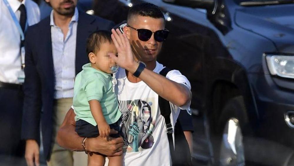 بالصور .. "فيلا" 5 نجوم لرونالدو بمدينة تورينو