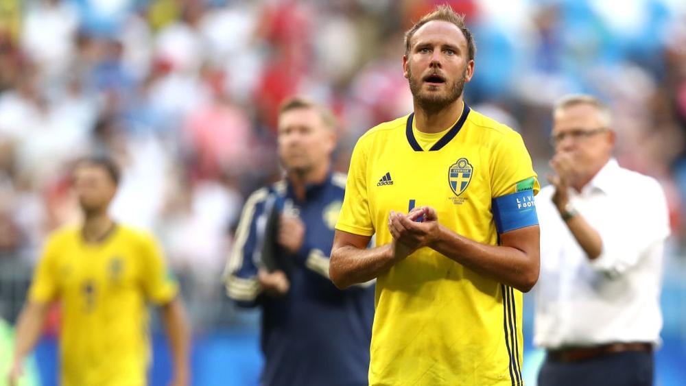 قائد السويد يواصل مسيرته الدولية حتى 2020