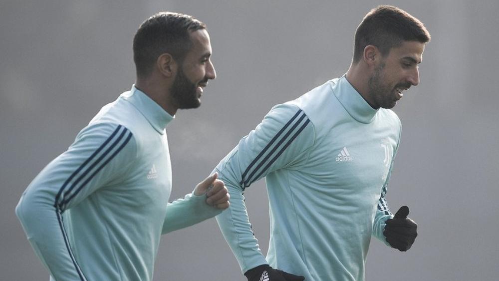 بنعطية وخضيرة يُناشِدان ماندزوكيتش الابْتِسامة والانْشِراح