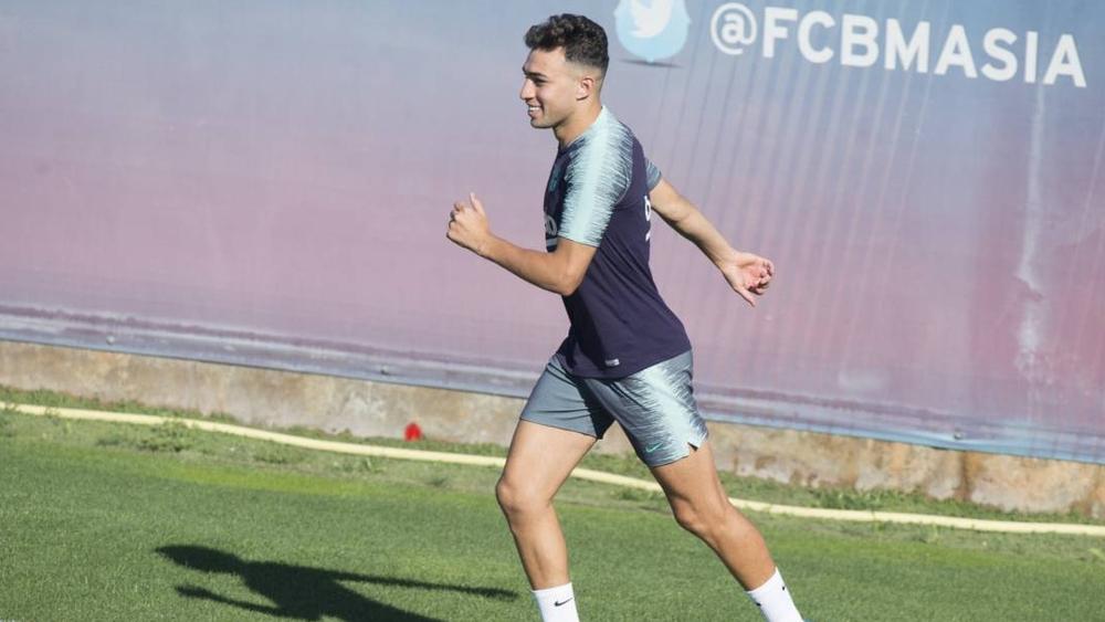 مُنعطفٌ جديد في مستقبل الحدادي .. وبرشلونة يُغيِّرُ موقفه