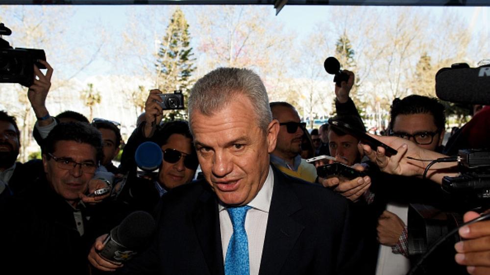 أجيري يَبدأ اختيار تشكيلة المنتخب من الأهلي!