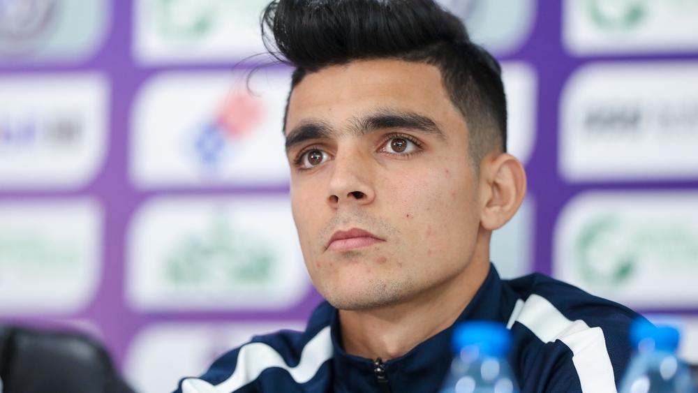 جماهِير الهلالْ تشكُر بنشرْقي و مطالب بعدَم الاستِغناء عنه بشكْل نهائِي