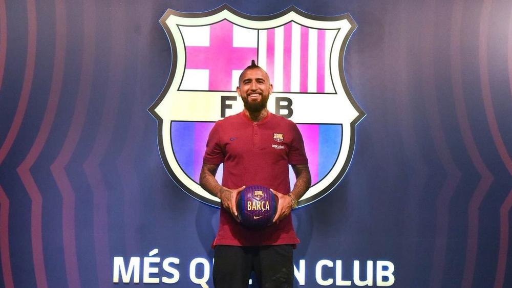 فيدال: "جئت للفوز بكل شيء في برشلونة"