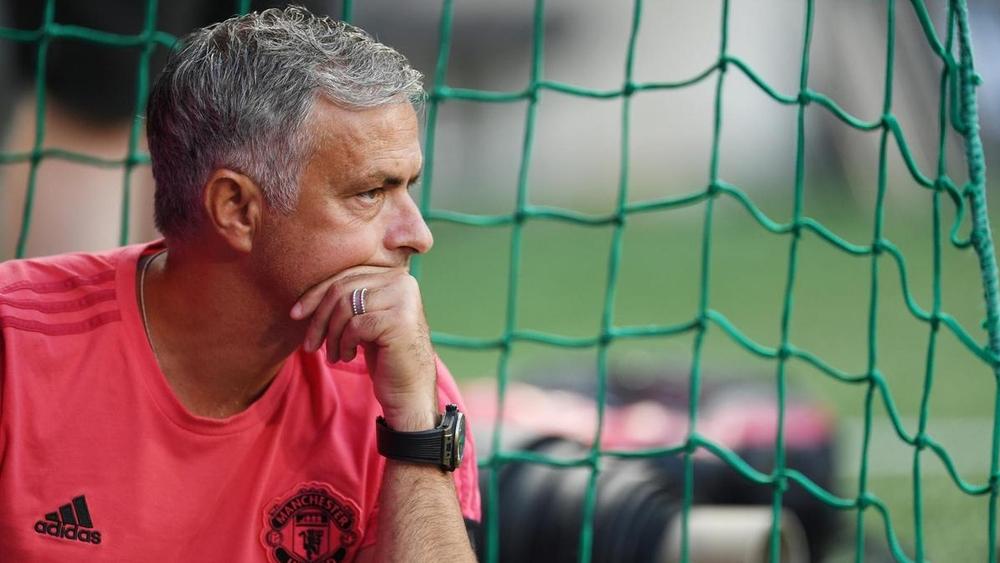 مورينيو يأمل في لحاق لاعبي كأس العالم بافتتاح الدوري الإنجليزي