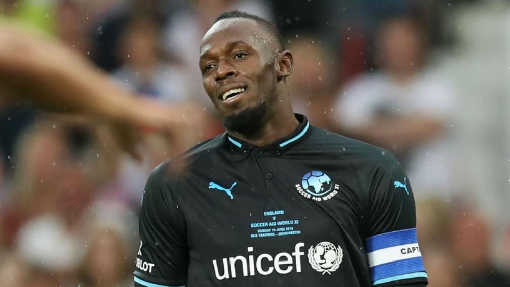 بولت يواصل السير لتحقيق حلم احتراف كرة القدم