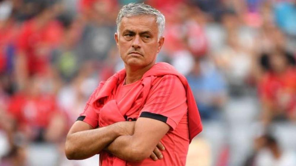 تصرفات مورينيو تثير غضب جماهير مان يونايتد