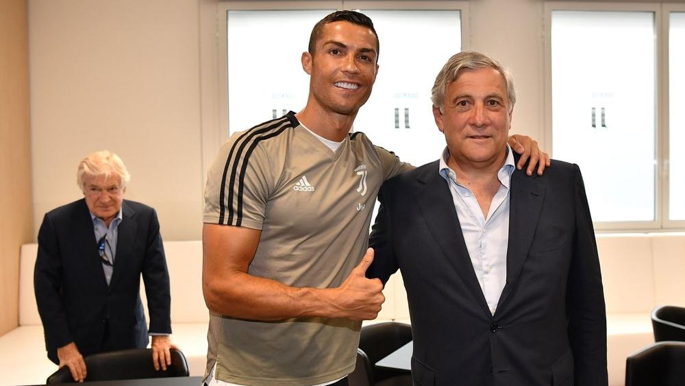 مشجعو يوفنتوس على موعد مع المباراة الأولى لرونالدو الأحد