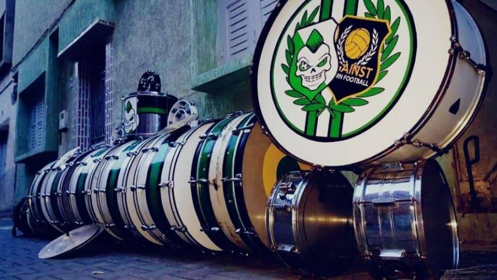 "أولترا حلالة" تطرح أقمصة بشعار "النادي القنيطري" وتستعد لإصدار ألبومها الجديد