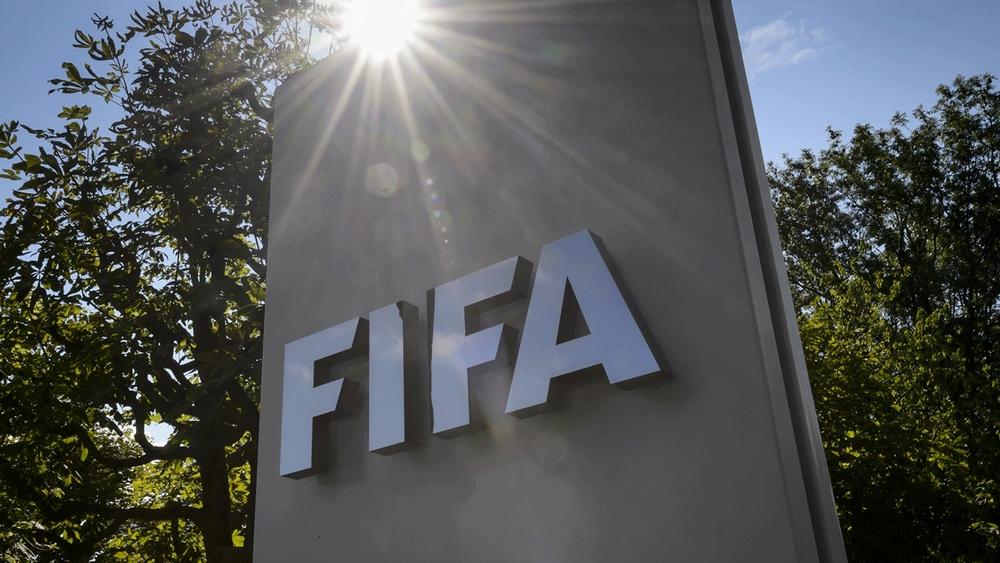 "الفيفا" يعمل مع حكومة غانا لإصلاح الاتحاد المحلي لكرة القدم