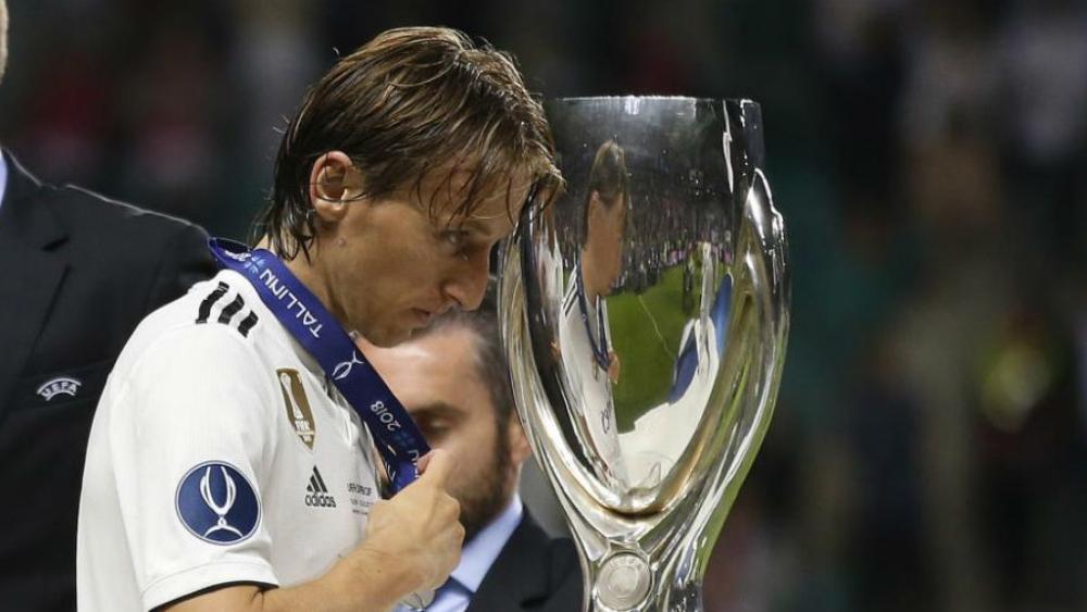 ريال مدريد يشكو الإنتر لتربصه بلوكا مودريتش