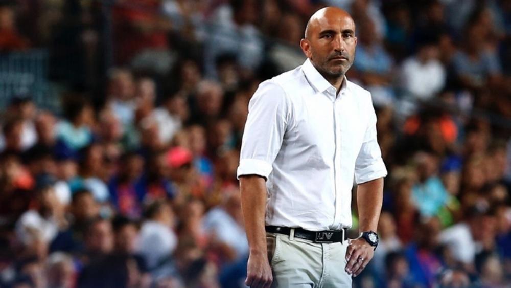 مدرب ديبورتيفو ألافيس: ميسي هدية لكرة القدم