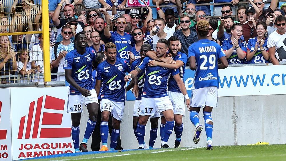 سانت إيتيان يقتنص تعادلاً ثميناً أمام ستراسبورج