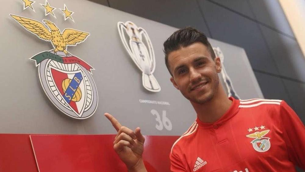 رسميا: بنفيكا يعزز صفوفه بالفرنسي كورشيا