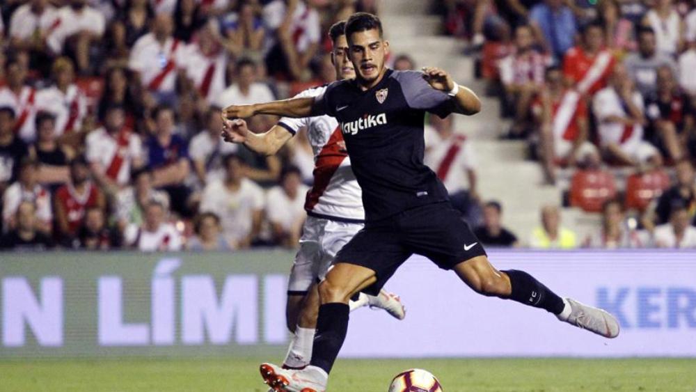 سيلفا سعيد بالبداية الخيالية لمشواره مع إشبيلية