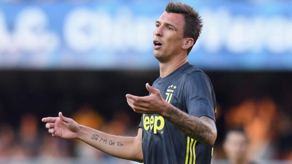 ماندزوكيتش يرفض عرضاً من عملاق إنجليزي