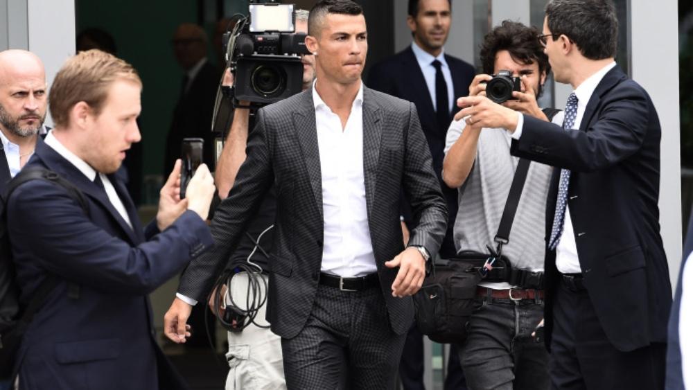 رونالدو وديبالا الأعلى أجراً في يوفنتوس، وبنعطية وساندرو في آواخر الترتيب