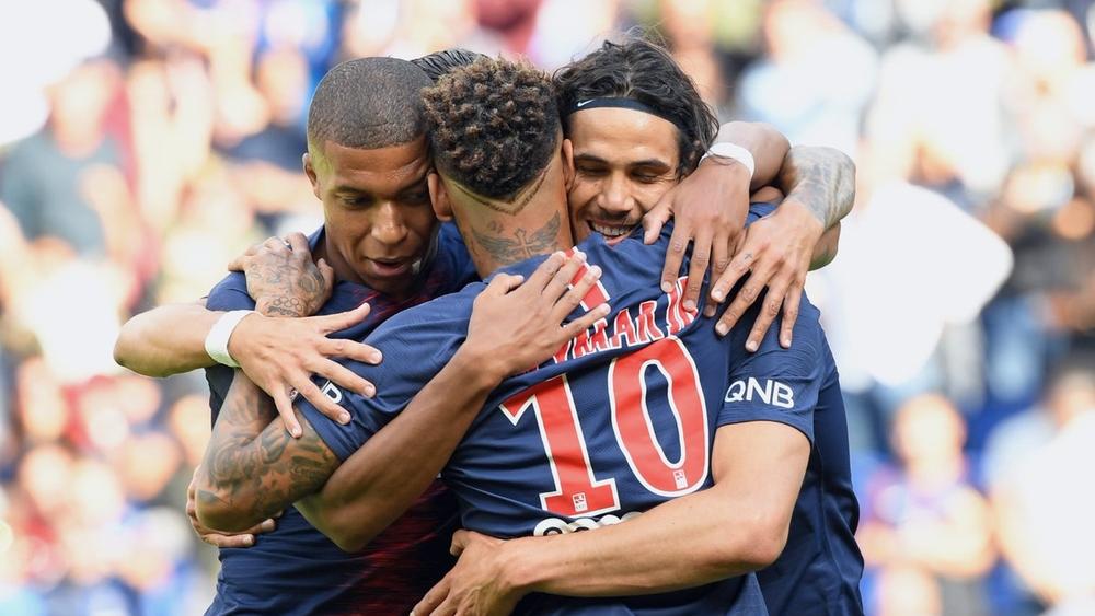 الثلاثي الضارب يقود باريس سان جرمان إلى فوزه الثالث