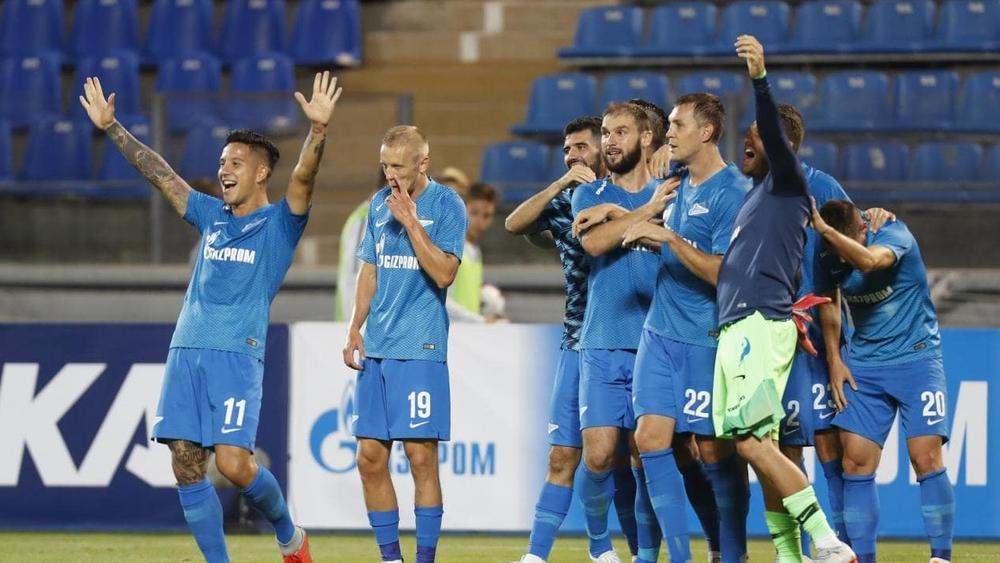 زينيت يواصل انتصاراته وينفرد بصدارة الدوري الروسي